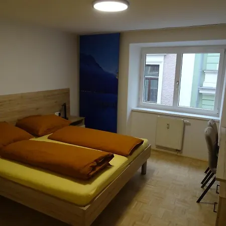 Modern Apartment, Full Kitchen, For 6 Gmunden