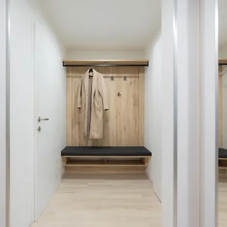 Διαμέρισμα Modern Apartment, Full Kitchen, For 6 *