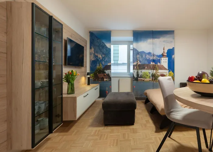 Modern Apartment, Full Kitchen, For 6 Apartment Gmunden